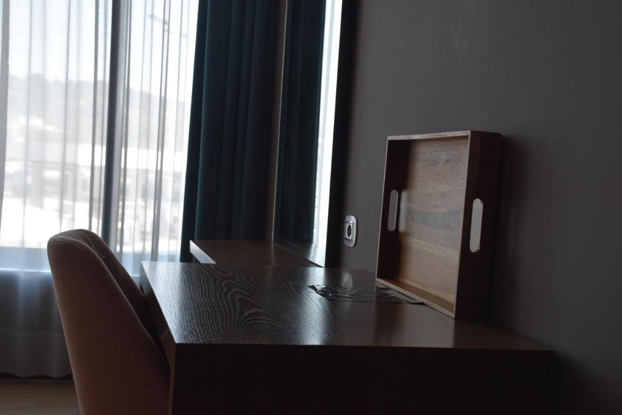 Coco Hotel Tiranë Ngoại thất bức ảnh