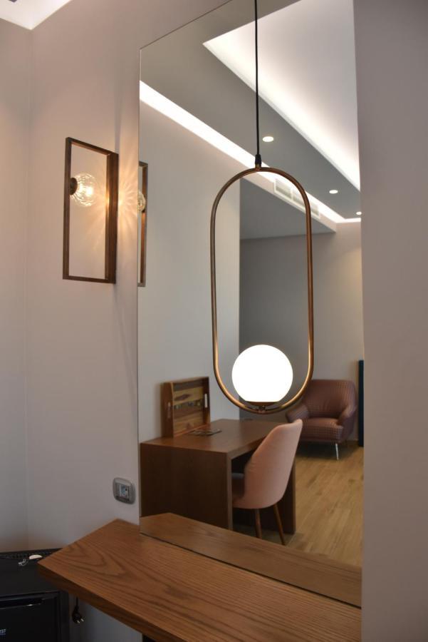 Coco Hotel Tiranë Ngoại thất bức ảnh