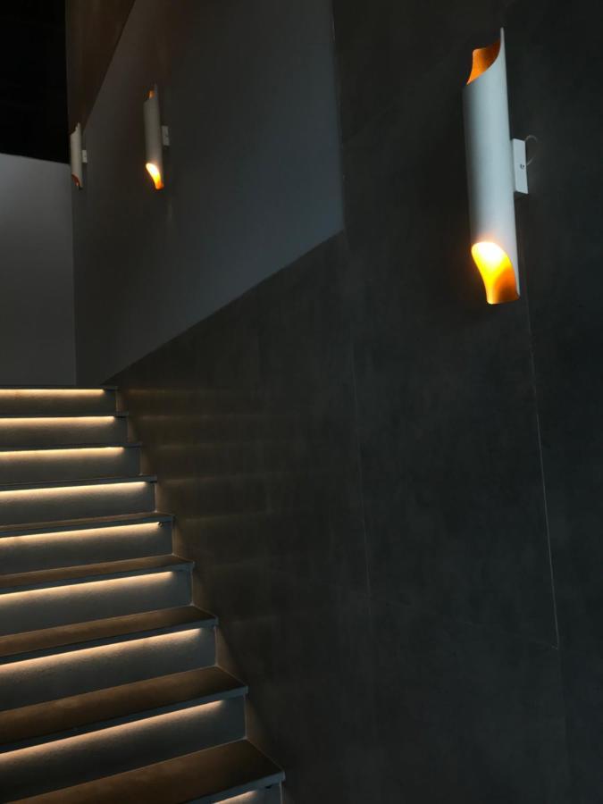 Coco Hotel Tiranë Ngoại thất bức ảnh