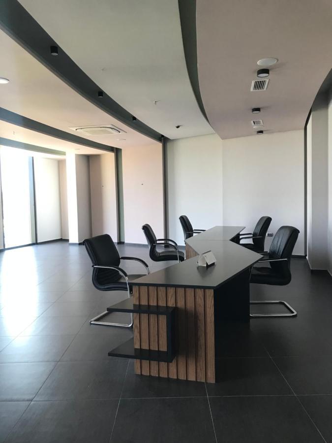 Coco Hotel Tiranë Ngoại thất bức ảnh